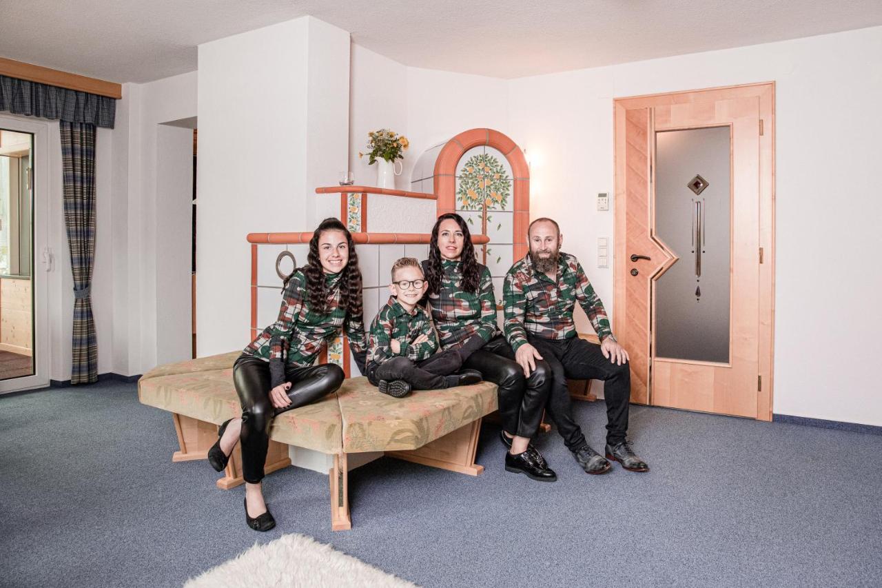 Apart Oberhaus Kappl  Bagian luar foto
